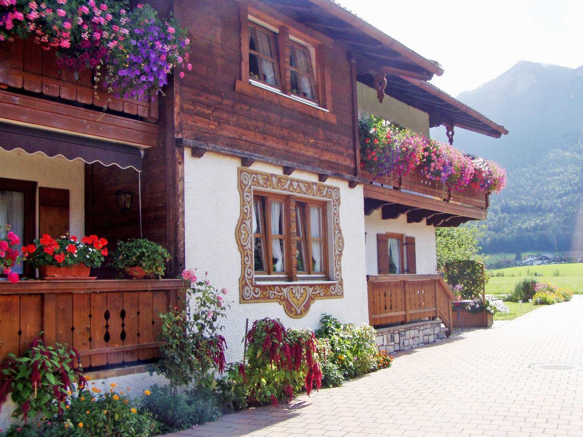 Ferienwohnungen Mit Bergblick Инцелль Экстерьер фото